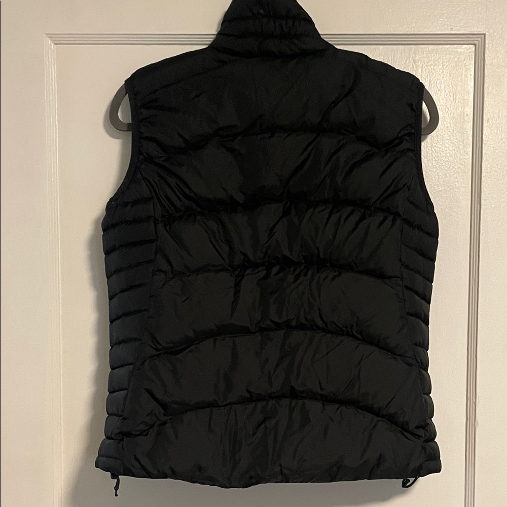 REI Black Women's Quilted Insulated Vest - Picture 6 of 10